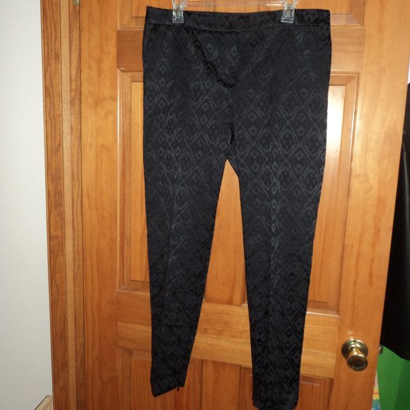 Elegant Ankle Pants Chico's Size 1.5 - Picture 2 of 7
